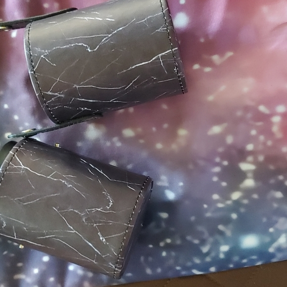 Travel Brush Holder - Picture 5 of 5